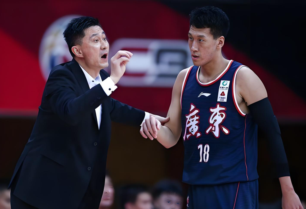内线新星对于爵士的续约处理方法很不满意，湖人的机会来了？