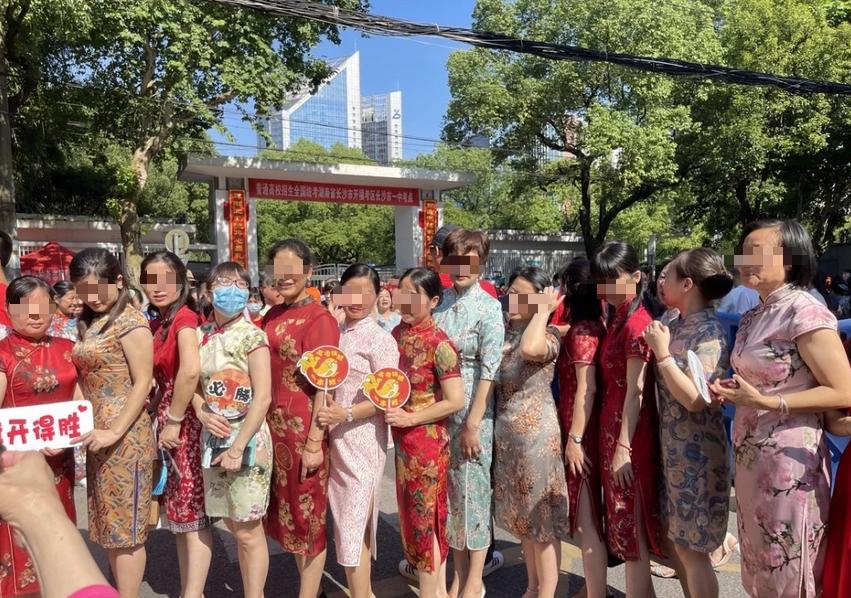 一夜3大消息！哈登被捕细节，字母哥交易进展，湖人新补强目标